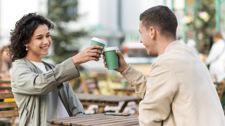 Ngopi Makin Kece ala Gen Z dengan Tumbler Ramah Lingkungan