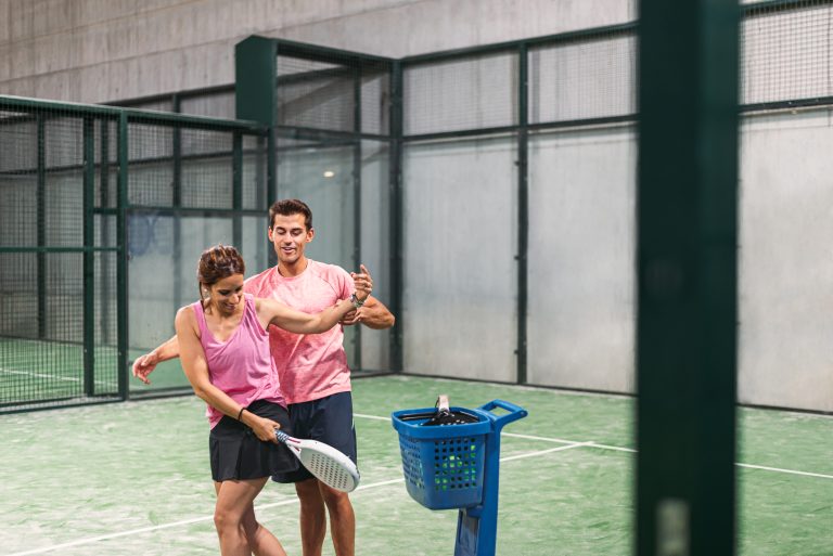 Mau Beli Raket Padel? Kenali Dulu 5 Jenisnya!