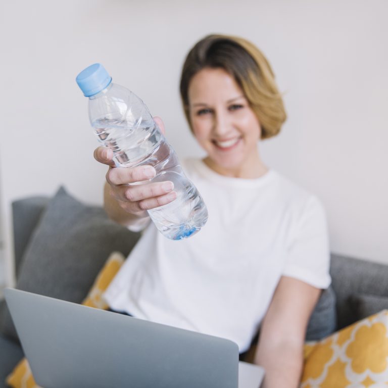 Cara Baca Informasi Gizi Air Mineral di Balik Label