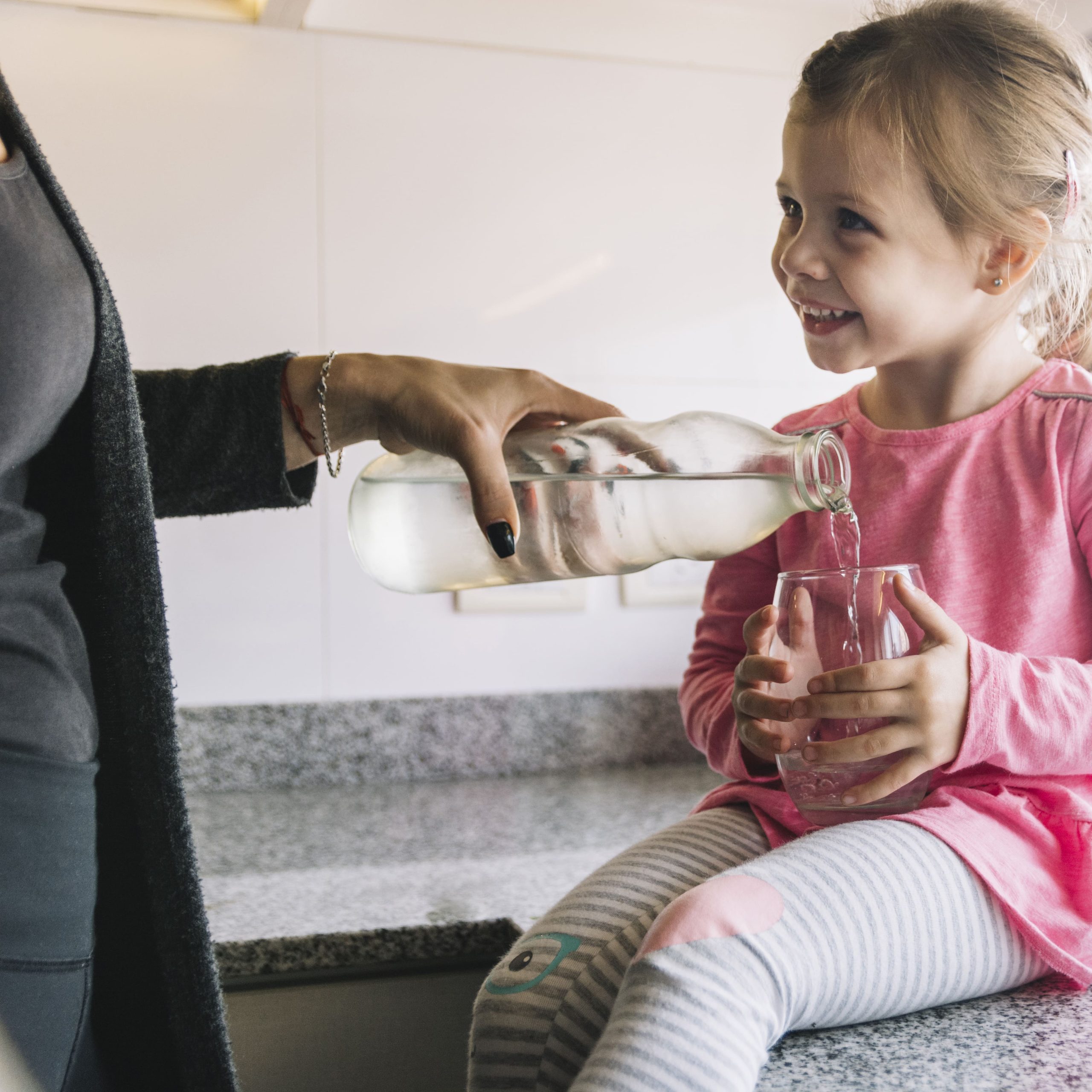 Tips Memilih Air Mineral Berkualitas yang Aman untuk Keluarga