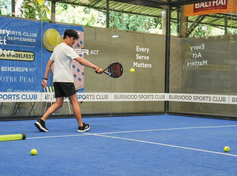 Rekomendasi-Lapangan-Padel-di-Bandung