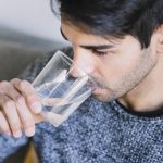 Pola Minum yang Bikin Tarawih Tetap Fit